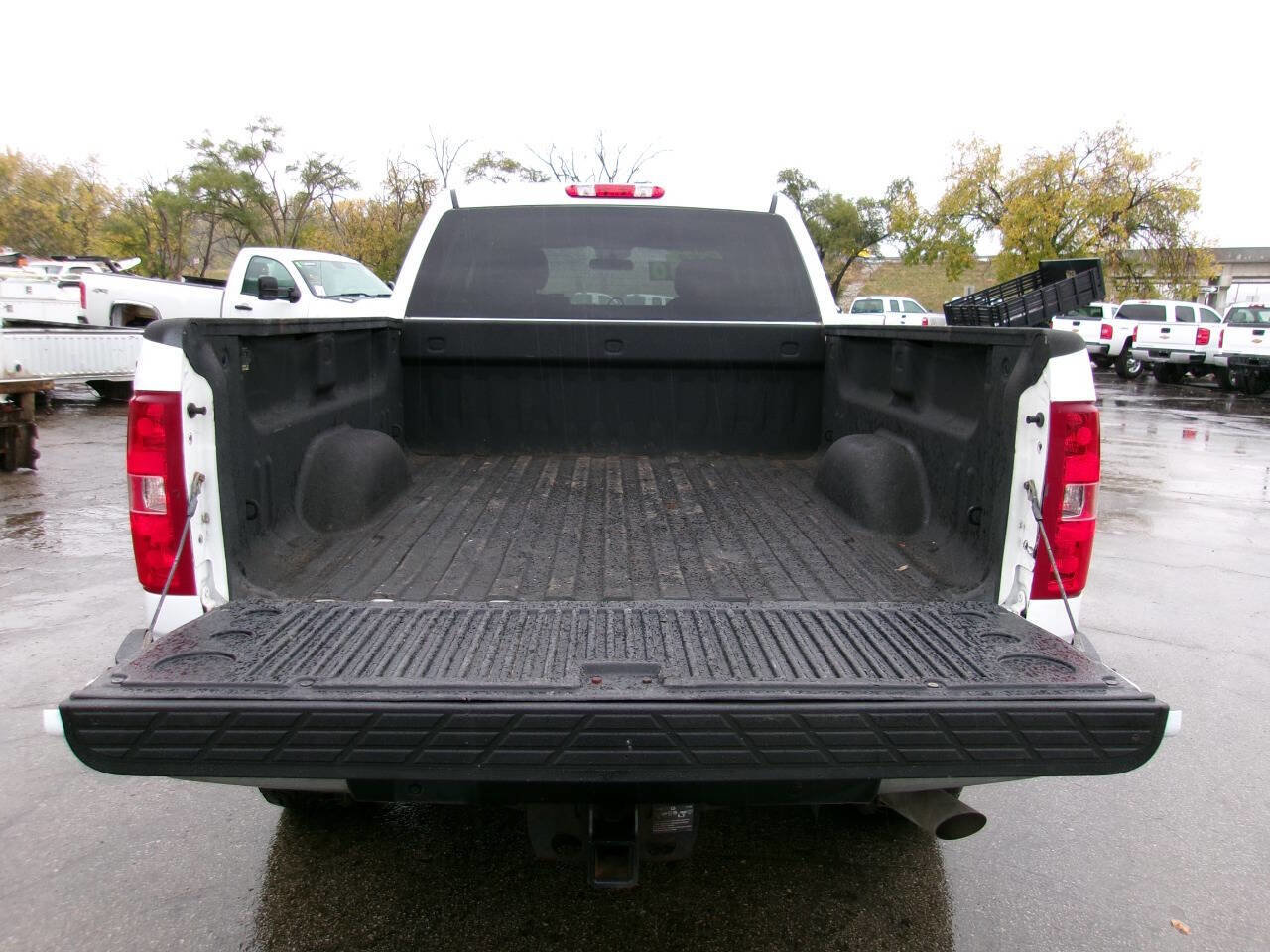 Used 2014 Chevrolet Silverado 2500 W/T w/ Snow Plow Prep Package image 3
