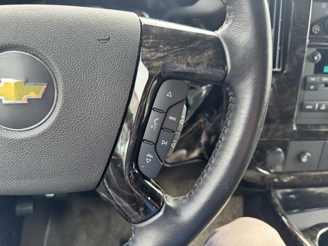 Used 2022 Chevrolet Express 2500 w/ Enhanced Convenience Package image 25