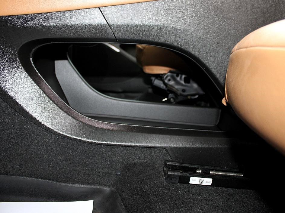 Used 2018 Buick Enclave Essence image 25