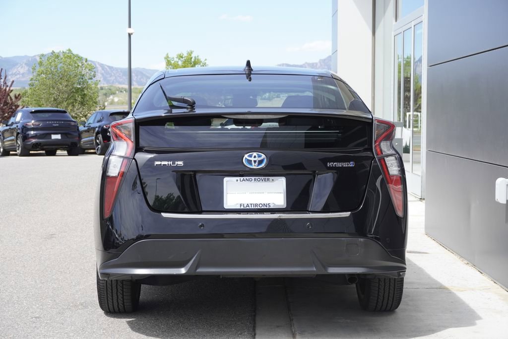 Used 2017 Toyota Prius Four Touring w/ Premium Convenience Package image 6