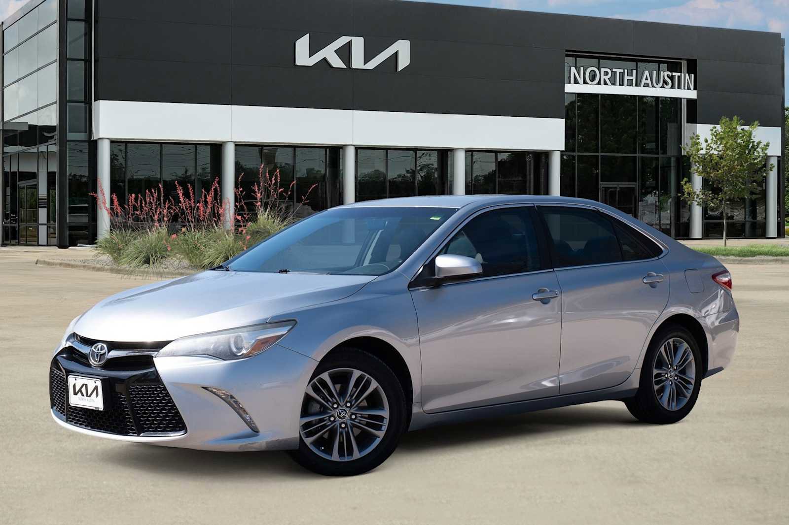 Used 2015 Toyota Camry SE