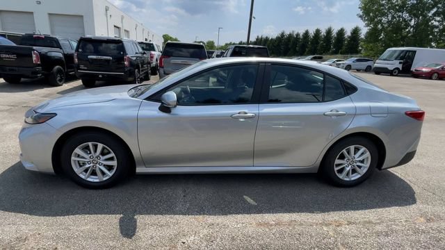 Used 2026 Toyota Camry LE w/ Convenience Package FWD image 7