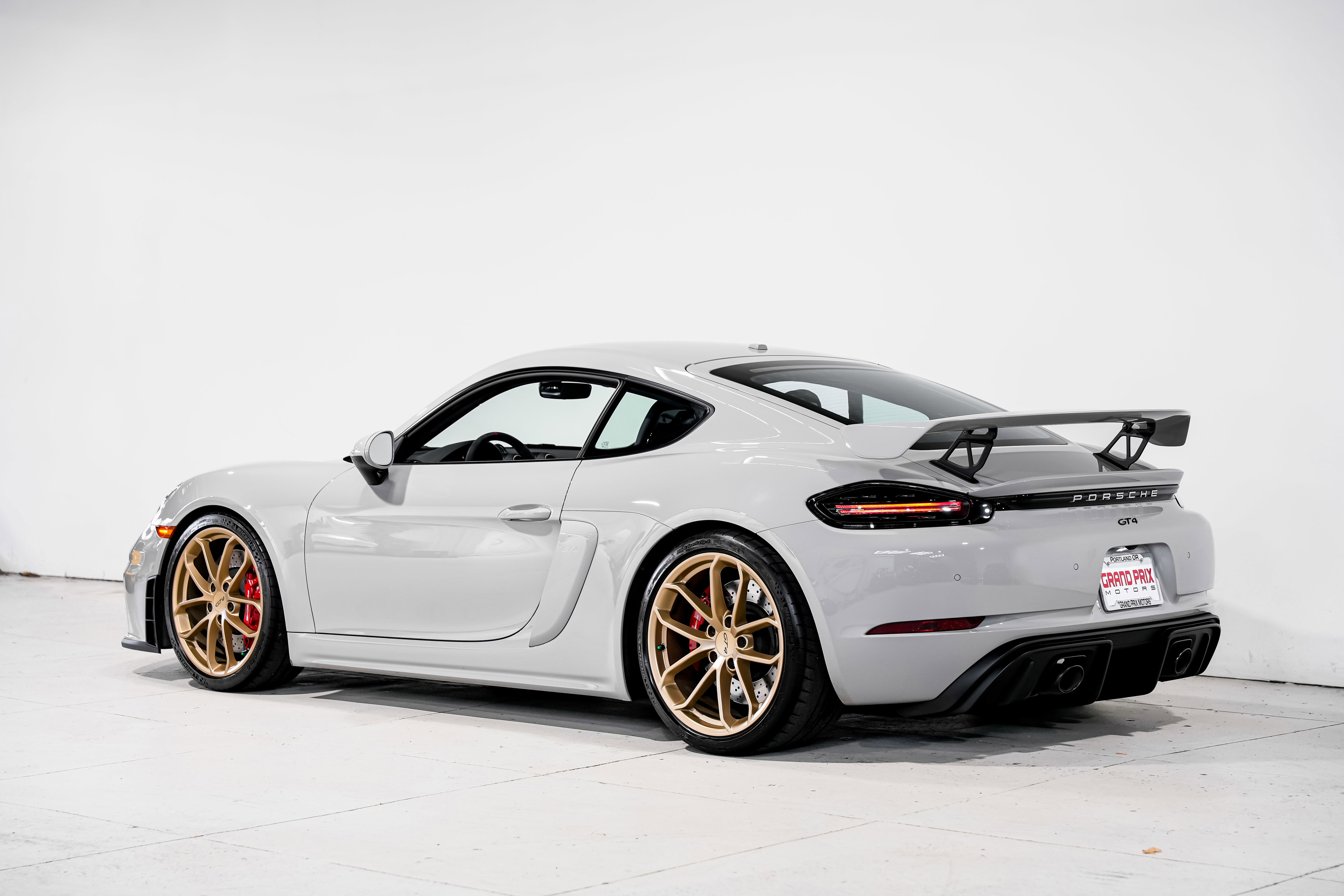 Used 2021 Porsche 718 Cayman GT4 image 9