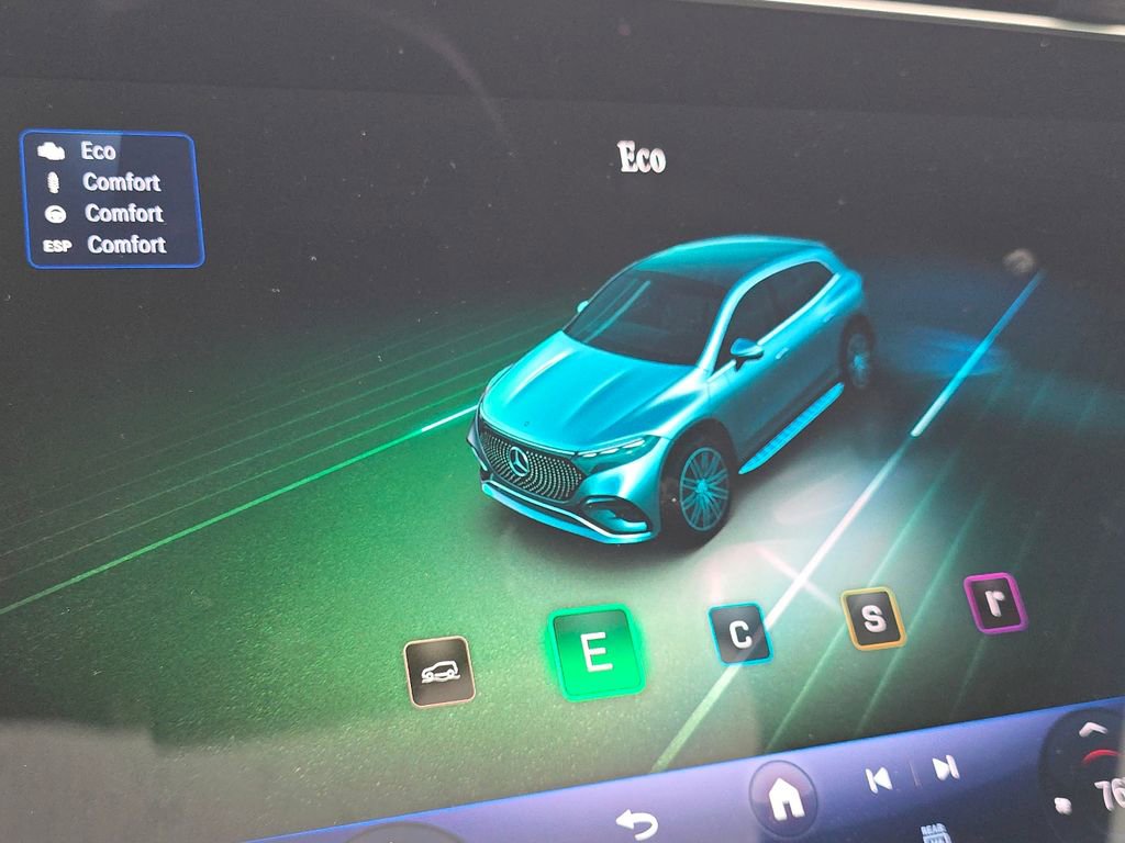 Certified 2023 Mercedes-Benz EQS 580 4MATIC SUV image 34