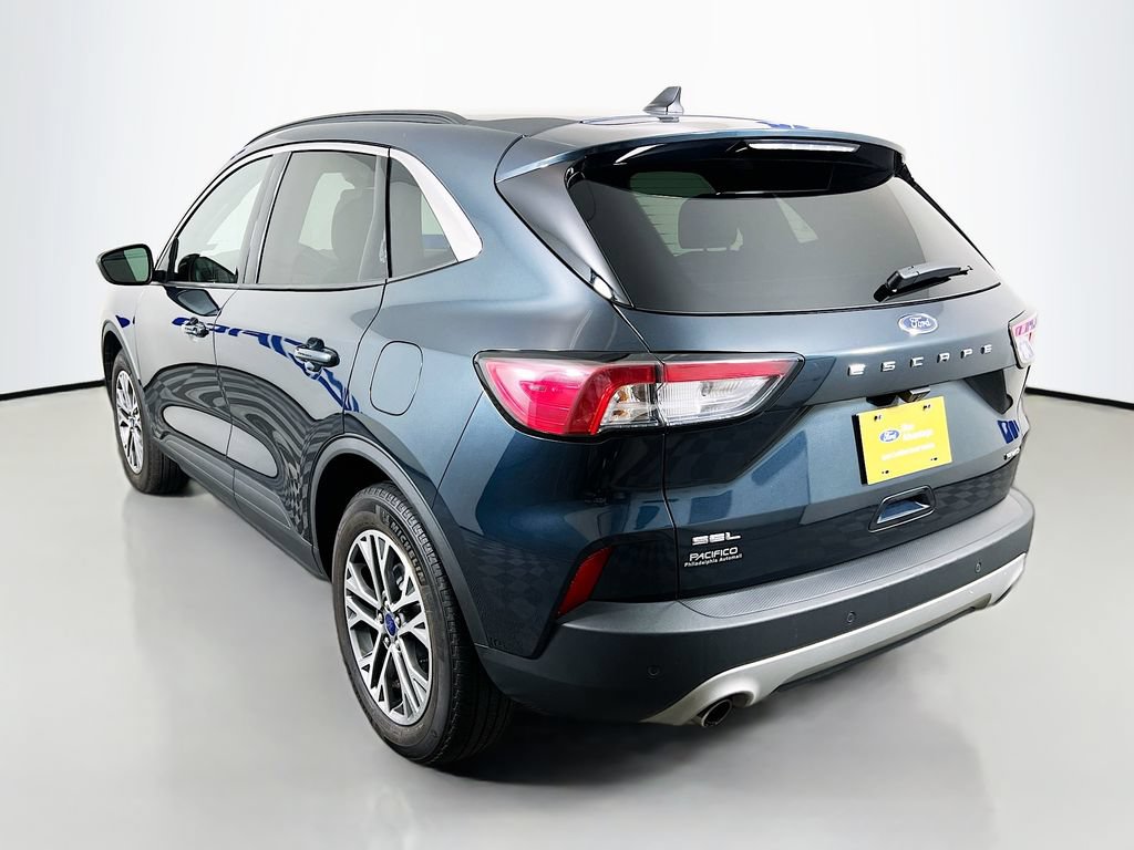 Certified 2022 Ford Escape SEL AWD/4WD image 5
