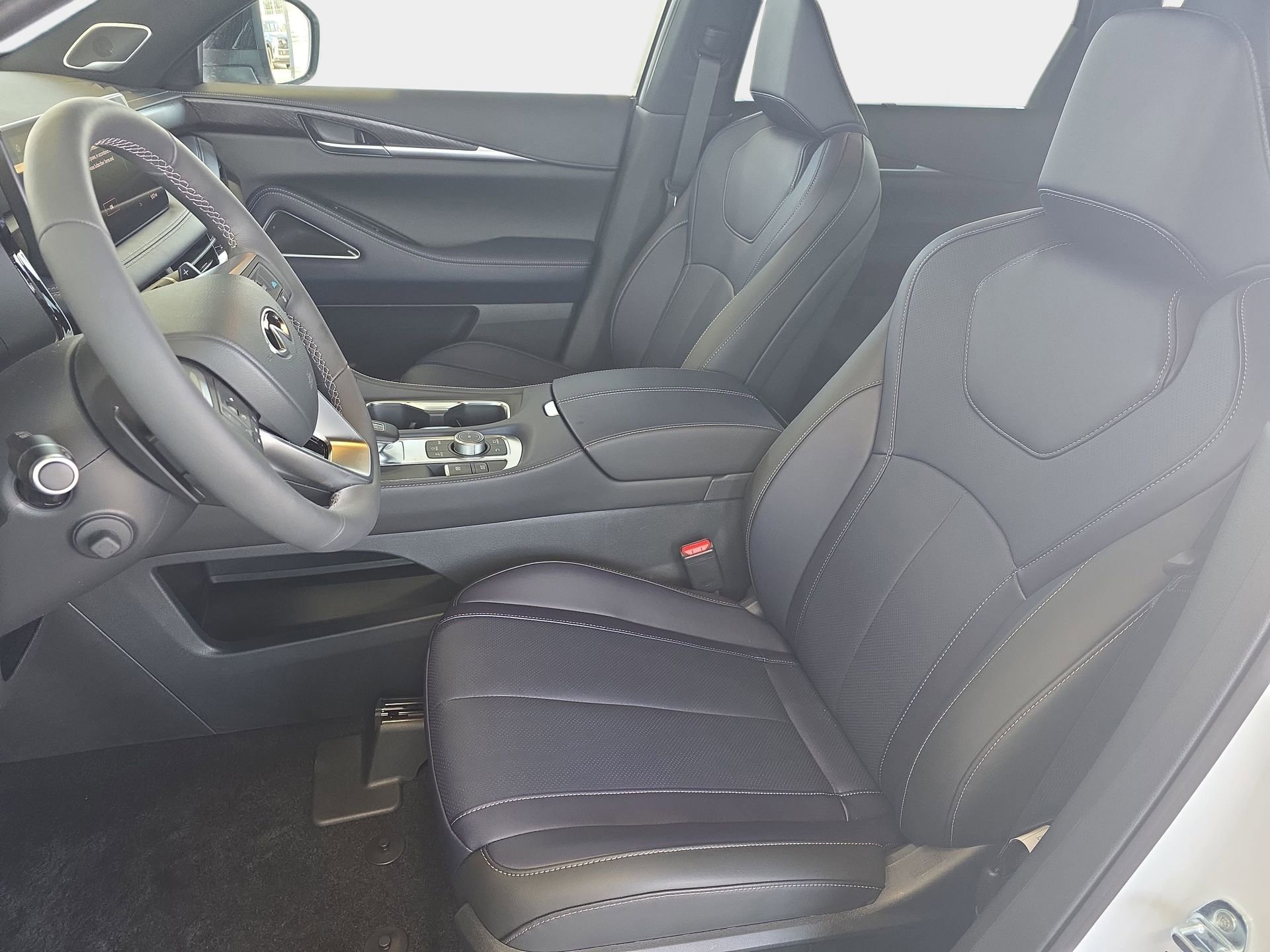 New 2026 INFINITI QX60 Sport w/ Dark Cargo Package AWD/4WD image 15