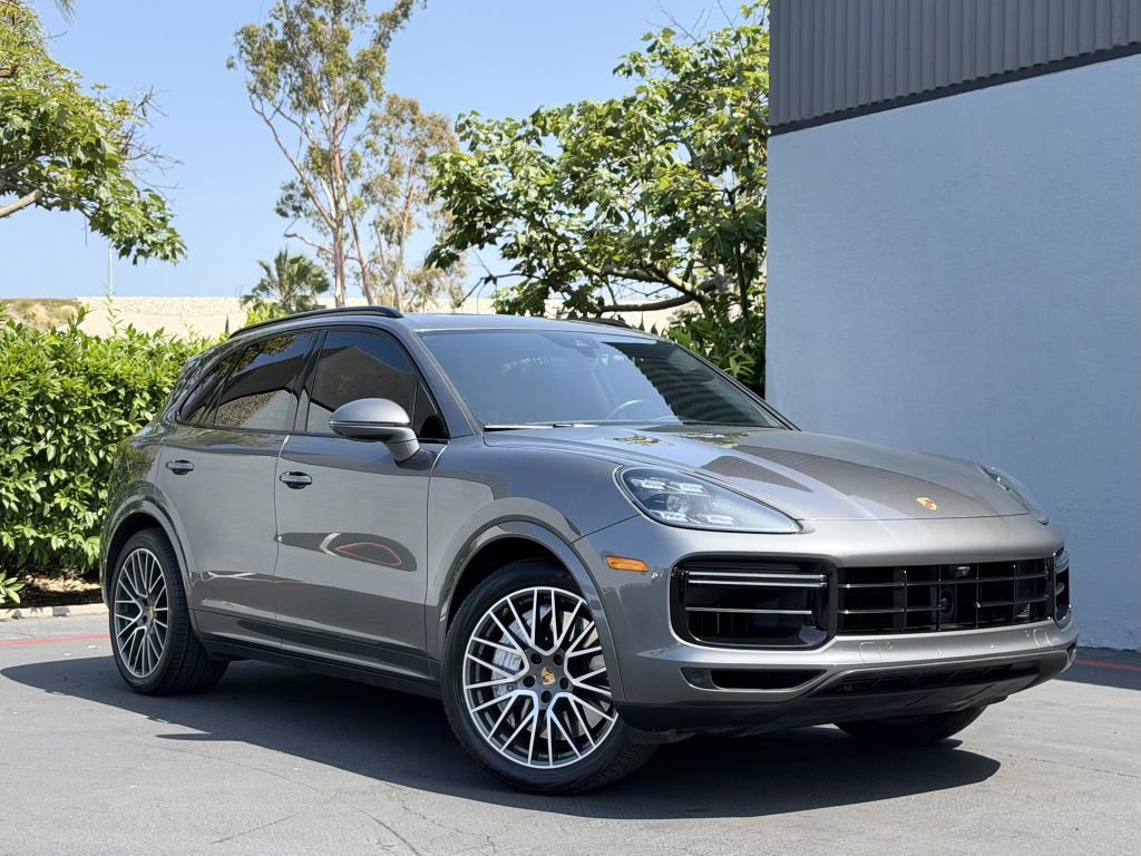 Used 2021 Porsche Cayenne Turbo AWD/4WD image 1