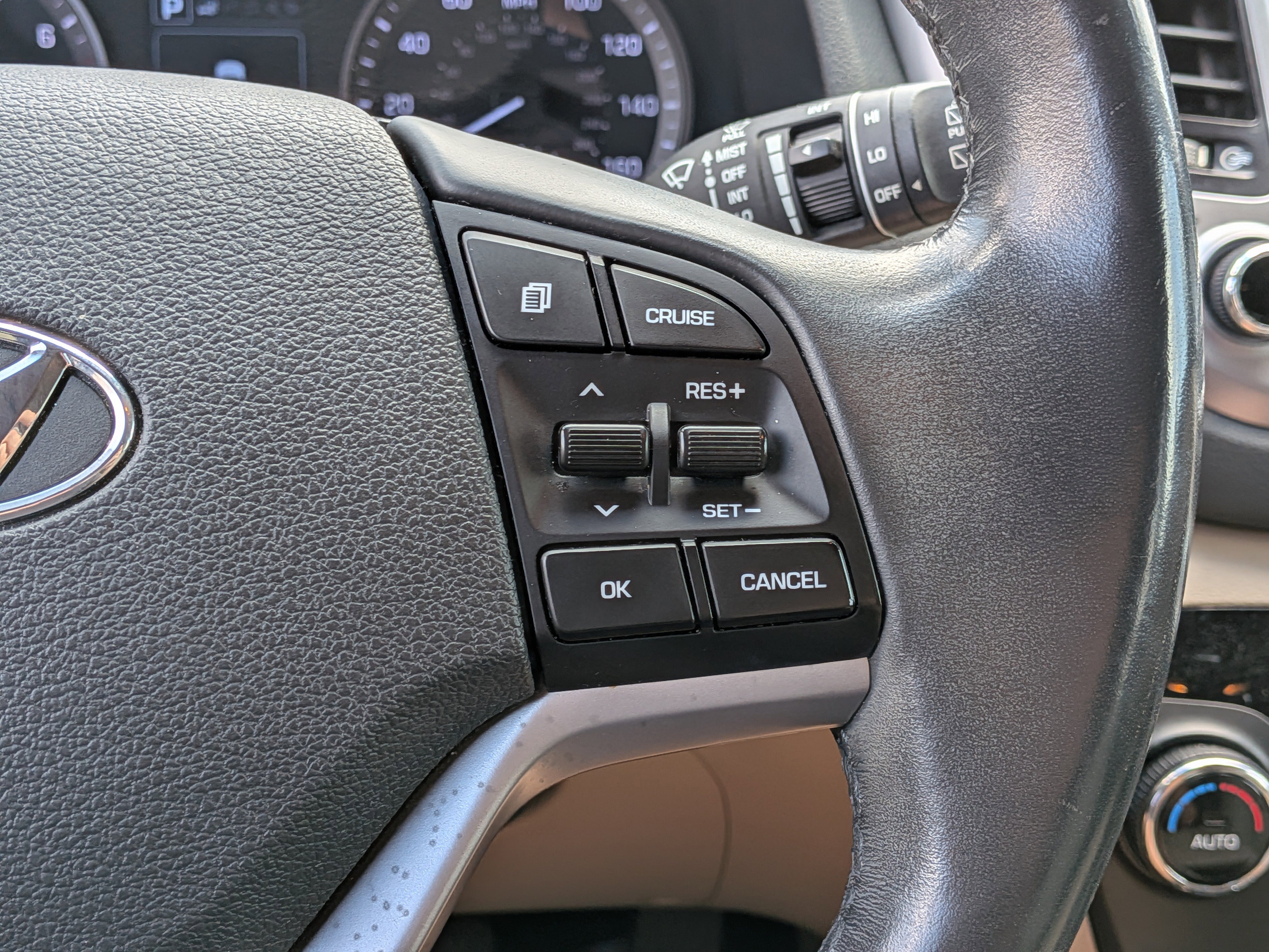 Used 2018 Hyundai Tucson Limited FWD image 25
