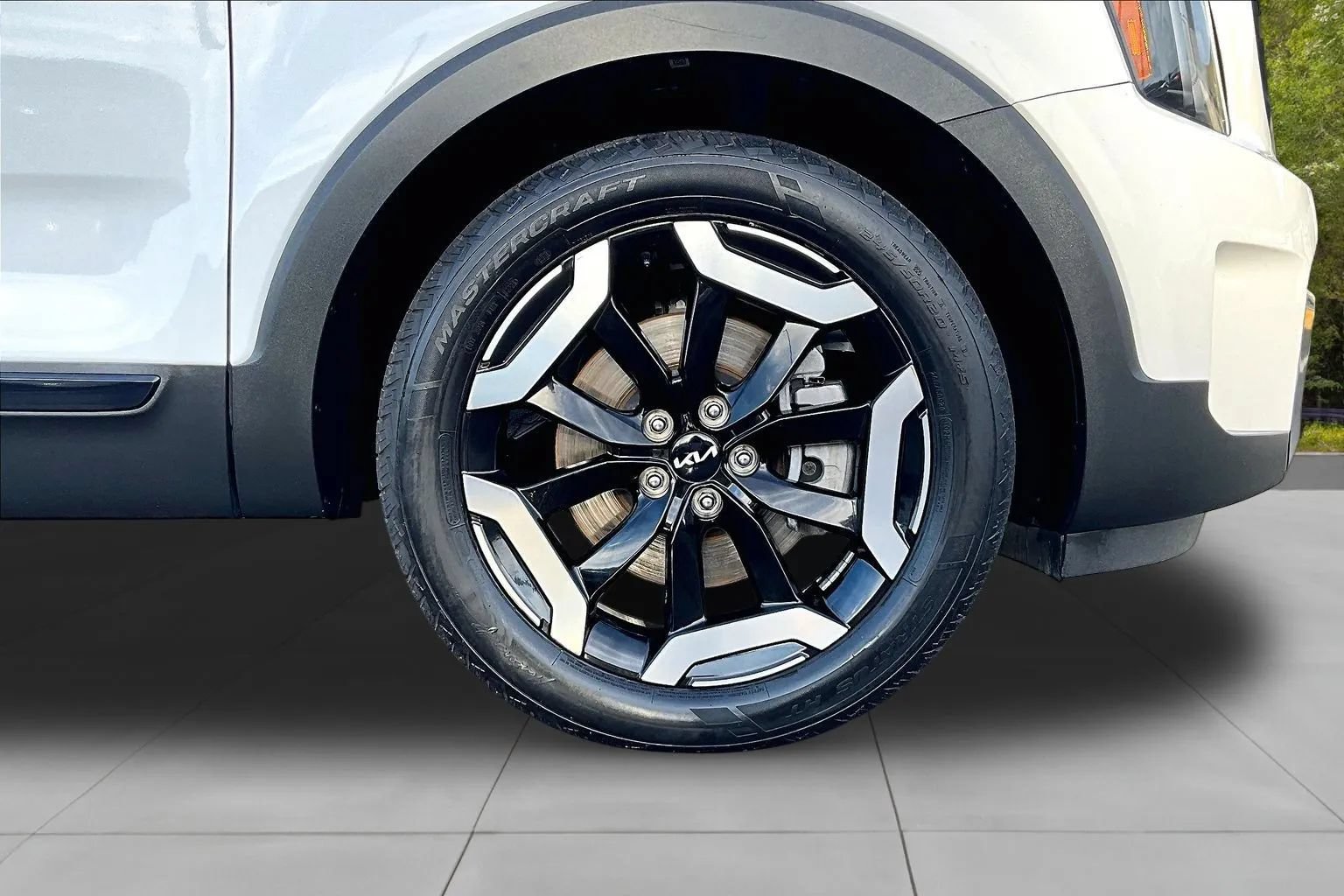 Used 2024 Kia Telluride EX AWD/4WD image 8