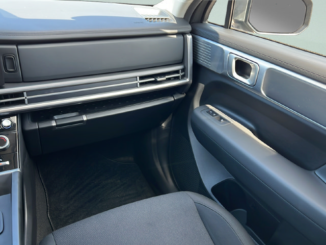 Certified 2024 Hyundai Santa Fe SE FWD image 19