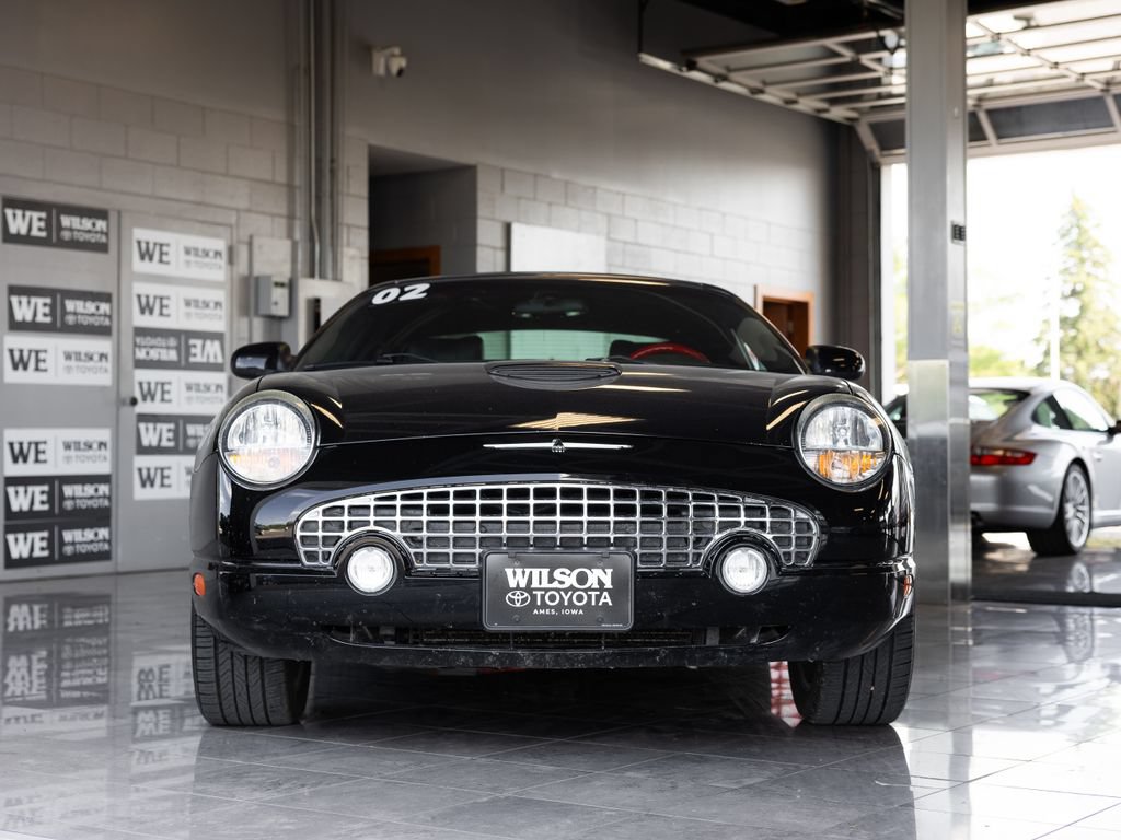 Used 2002 Ford Thunderbird RWD image 3
