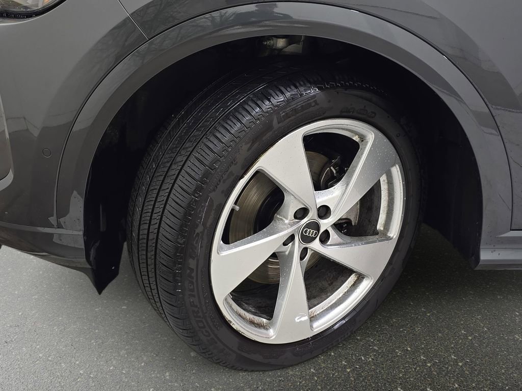 Used 2025 Audi Q5 Prestige image 33