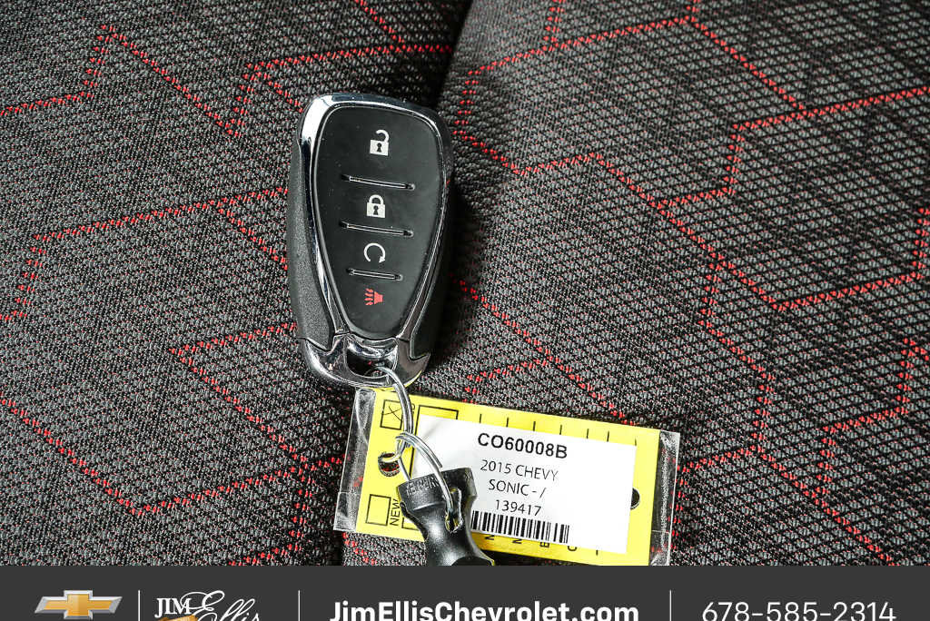 Used 2020 Chevrolet Sonic LT w/ Convenience Package FWD image 35