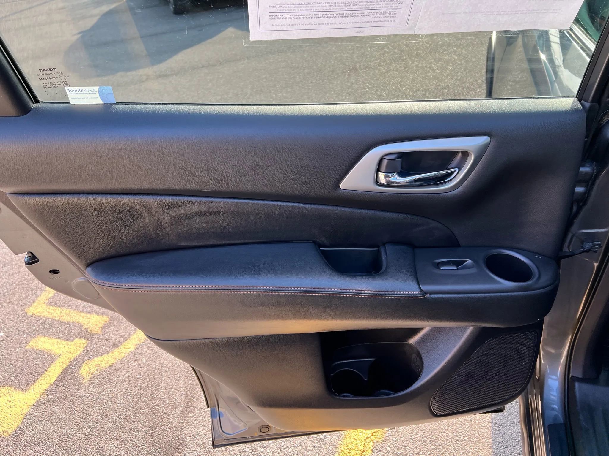 Used 2020 Nissan Pathfinder SL image 25