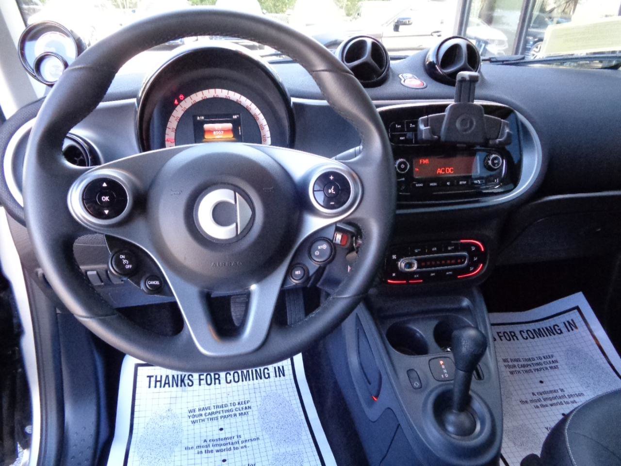 Used 2016 smart fortwo Prime RWD image 11