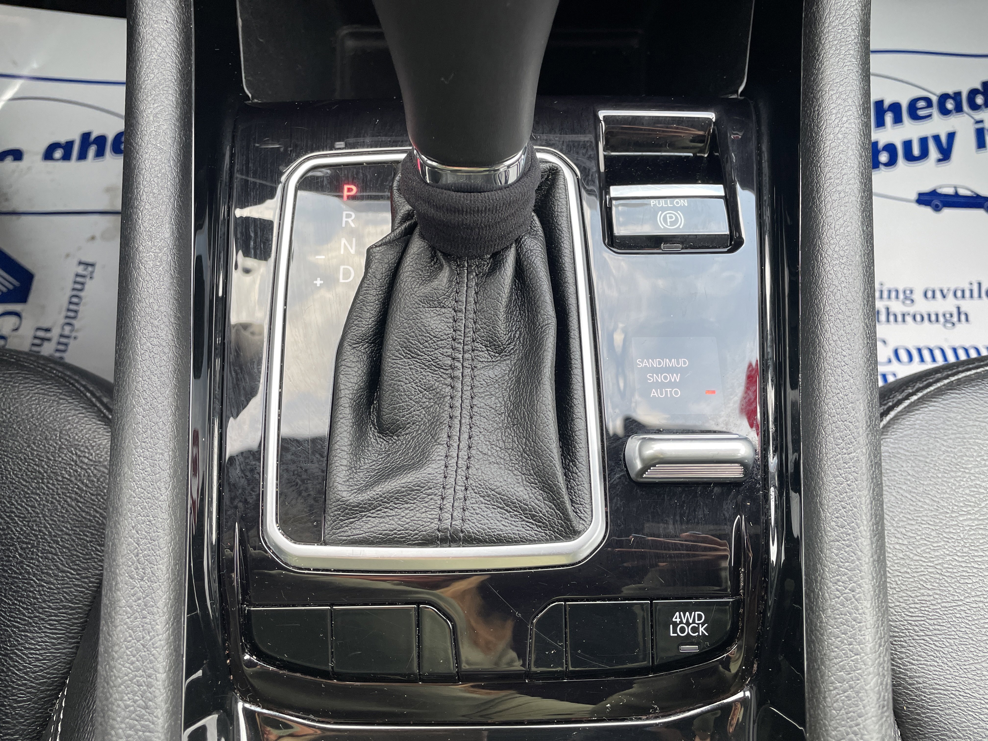 Used 2025 Jeep Compass Limited image 16