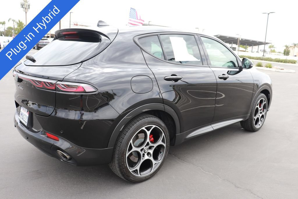 Used 2024 Alfa Romeo Tonale Veloce w/ Premium Interior Package AWD/4WD image 6