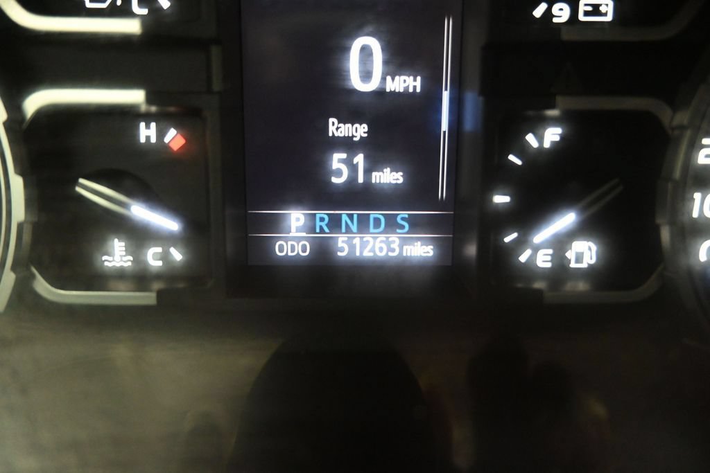 Used 2020 Toyota Tundra SR5 w/ SR5 Leather Package RWD image 7