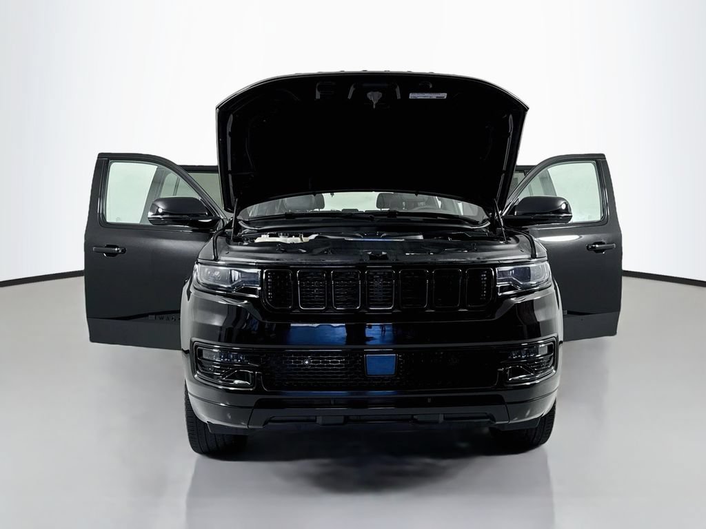 Used 2024 Jeep Wagoneer Series II AWD/4WD image 25