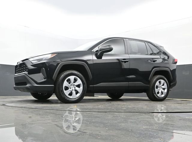 Used 2025 Toyota RAV4 LE image 26