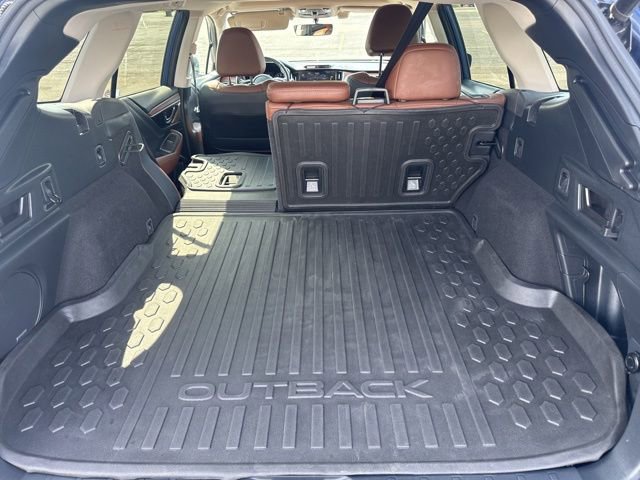Used 2020 Subaru Outback Touring XT AWD/4WD image 6