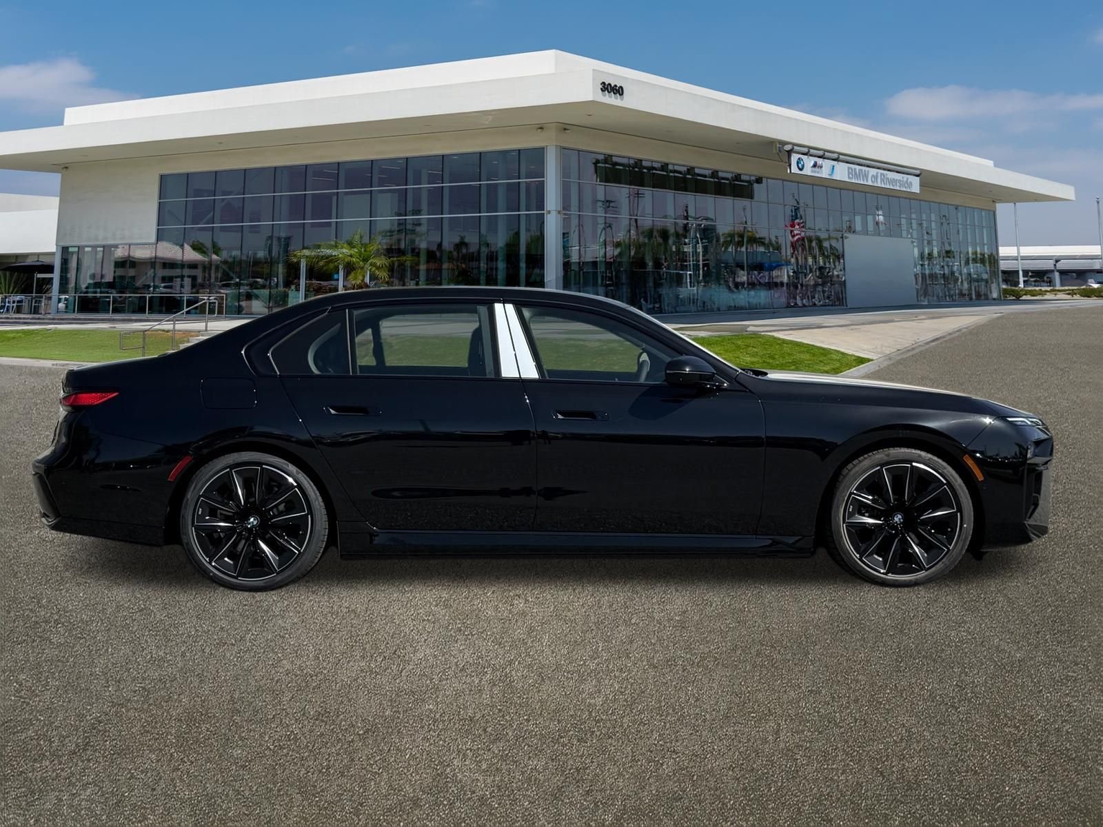 New 2026 BMW 750e xDrive w/ Premium Package AWD/4WD image 12