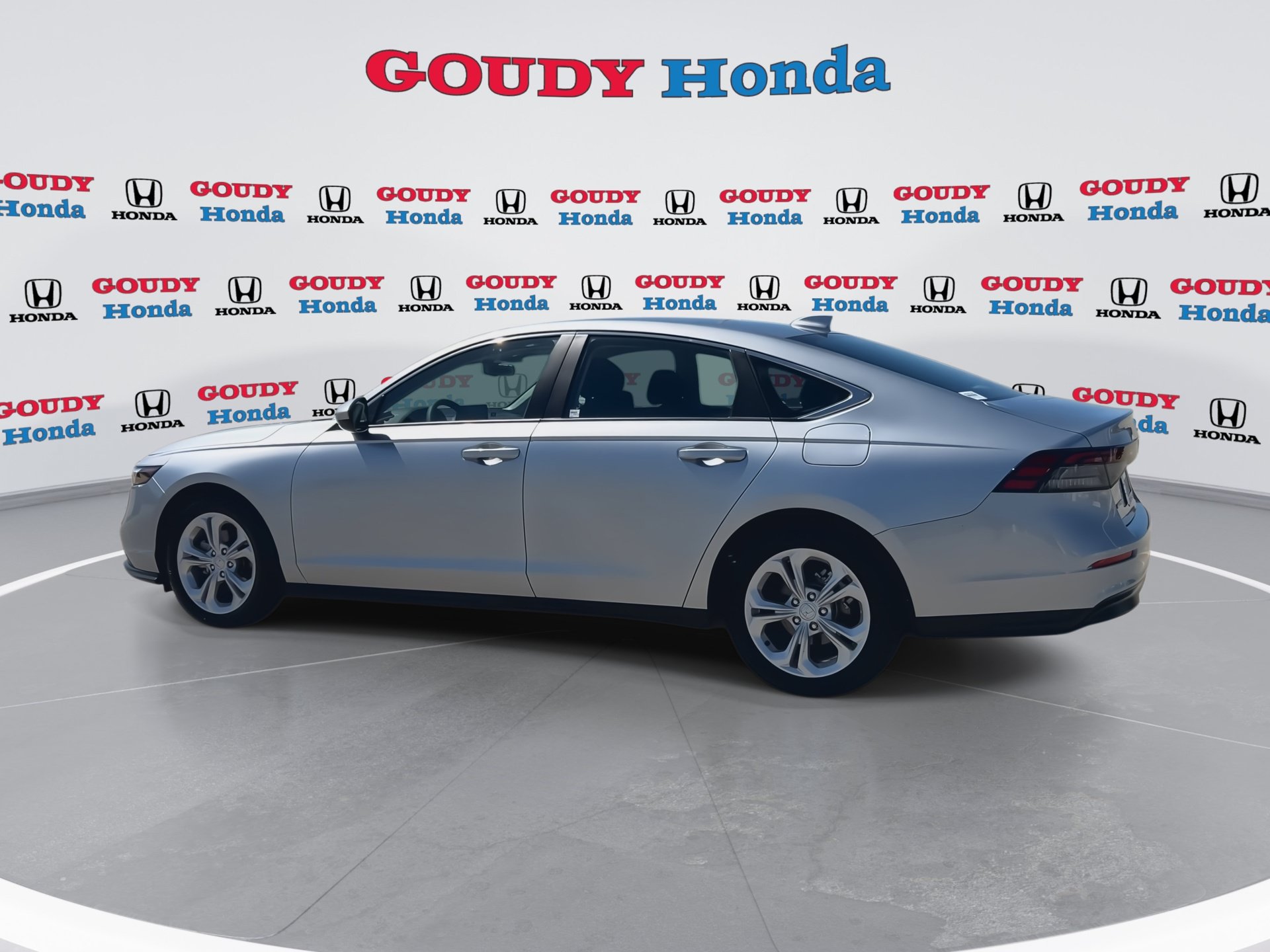 Certified 2025 Honda Accord LX image 6
