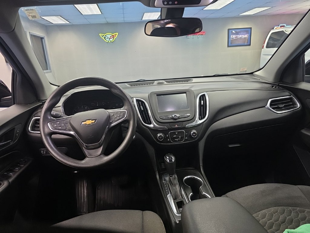 Certified 2018 Chevrolet Equinox LT FWD image 14