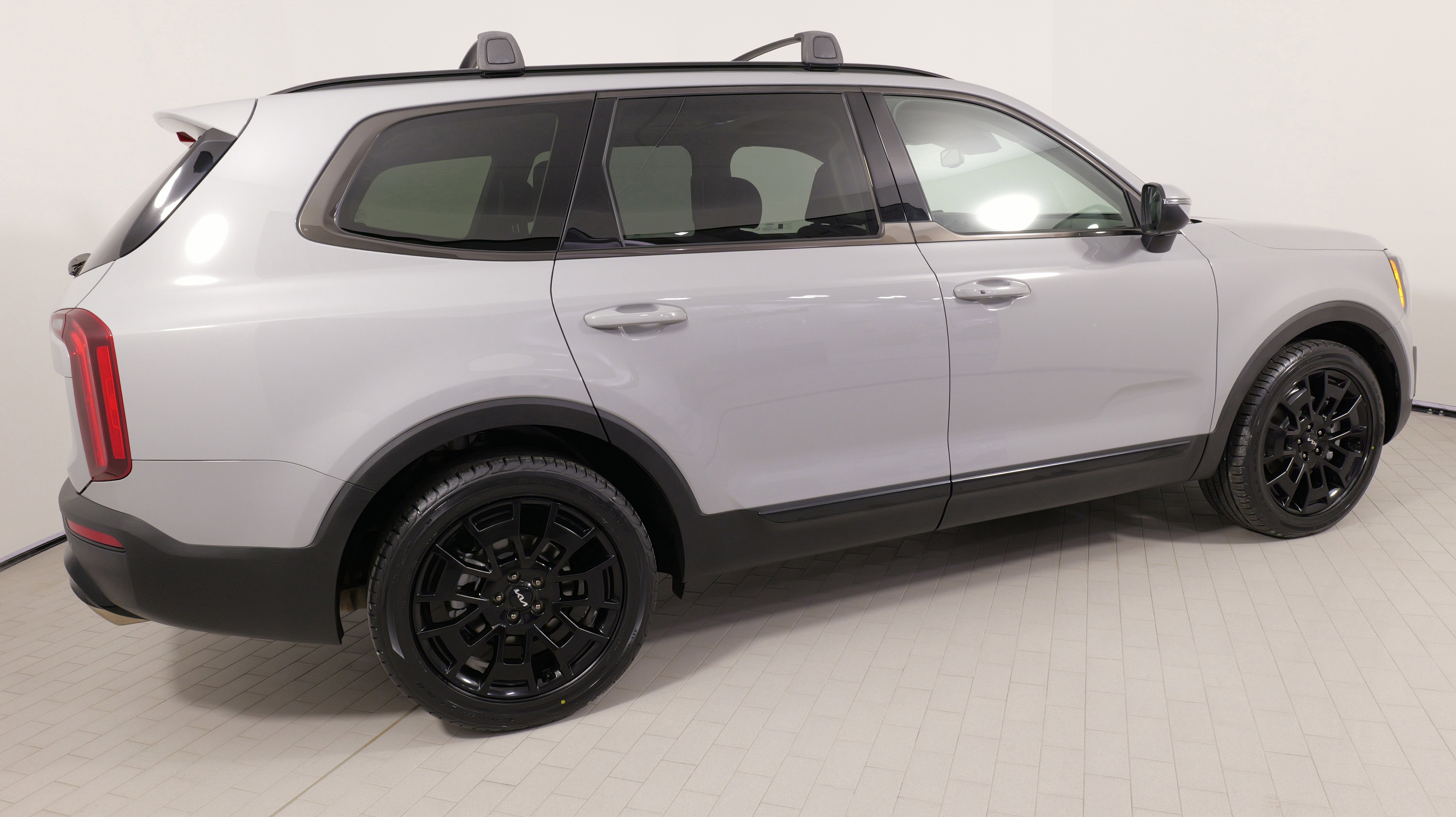 Used 2022 Kia Telluride EX w/ EX Premium Package image 9