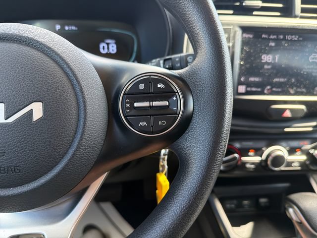Used 2025 Kia Soul LX w/ LX Technology Package FWD image 15