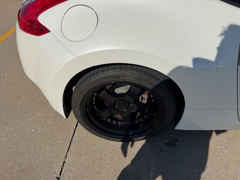 Used 2014 Nissan 370Z Touring w/ Aerodynamics Package RWD image 5