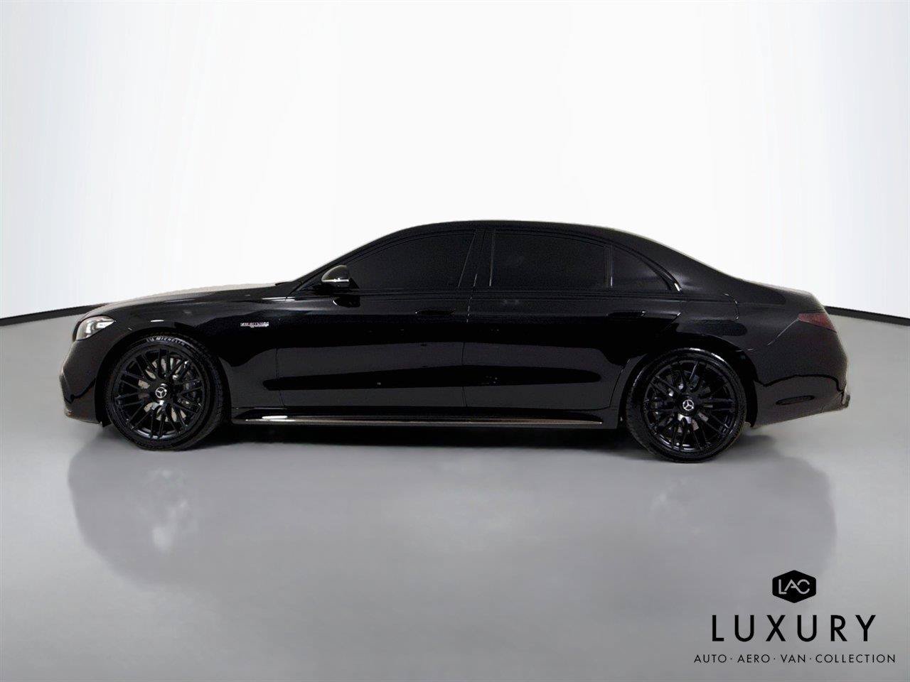 Used 2025 Mercedes-Benz S 63 AMG S image 9