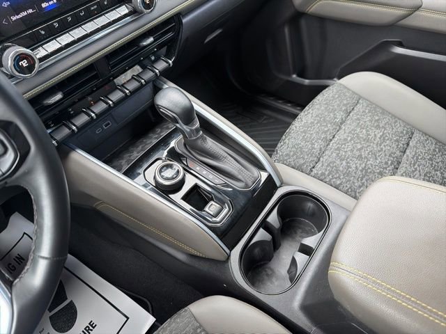 Used 2024 Chevrolet Colorado ZR2 w/ Technology Package AWD/4WD image 31