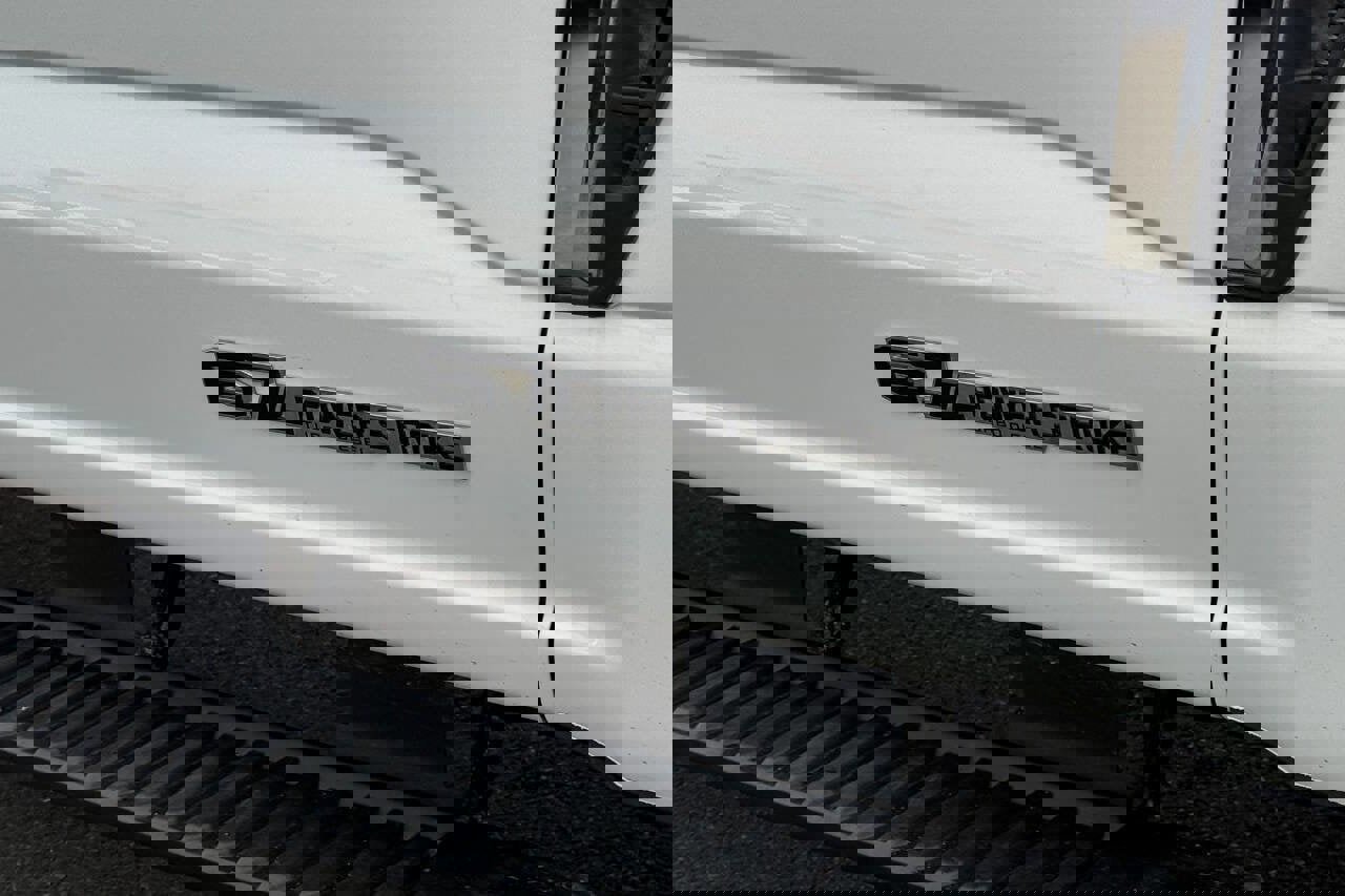 Used 2024 Ford F250 XLT w/ FX4 Off-Road Package image 11