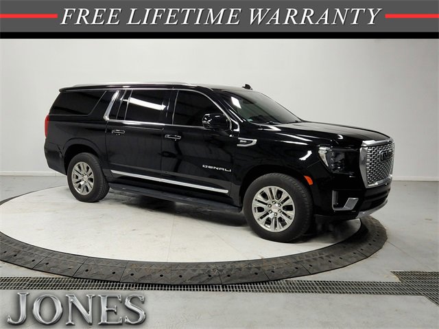 Used 2021 GMC Yukon XL Denali image 1