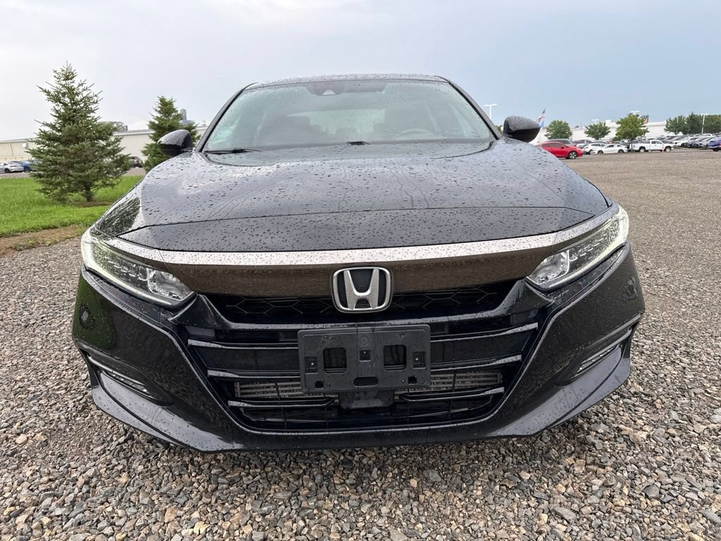 Used 2018 Honda Accord Sport image 2