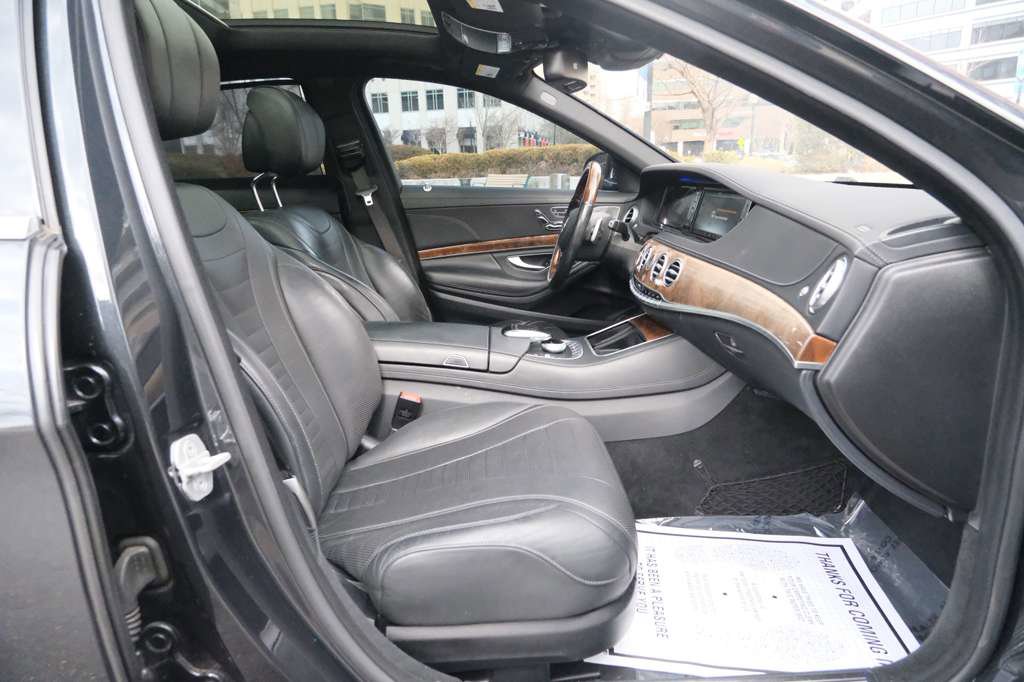 Used 2016 Mercedes-Benz S 550 4MATIC Sedan image 36
