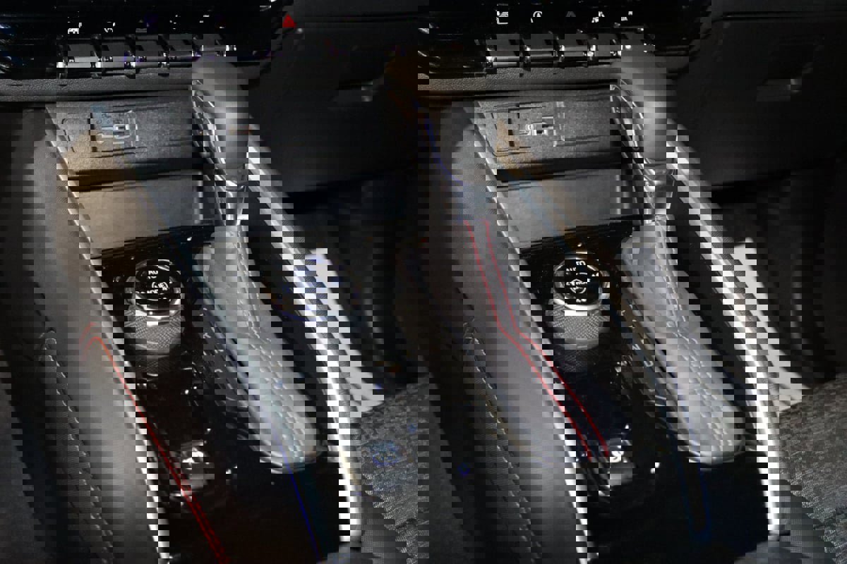 Used 2024 Chevrolet Colorado Z71 w/ Z71 Convenience Package 2 image 46