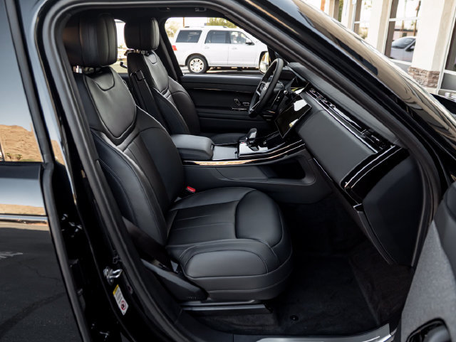 New 2026 Land Rover Range Rover Sport Dynamic SE AWD/4WD image 36
