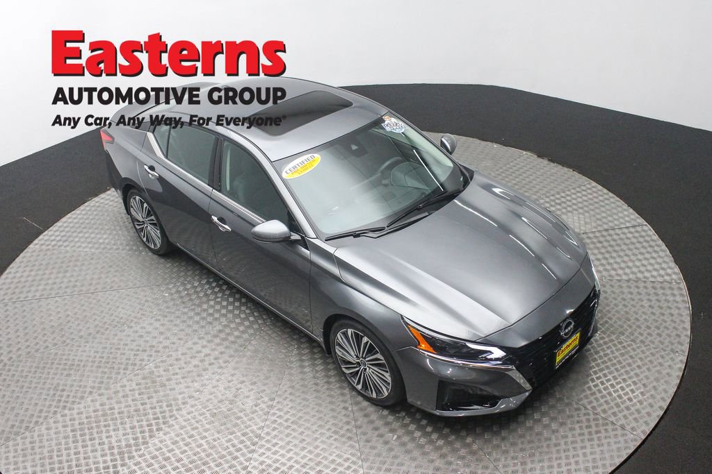 Used 2025 Nissan Altima 2.5 SL image 3