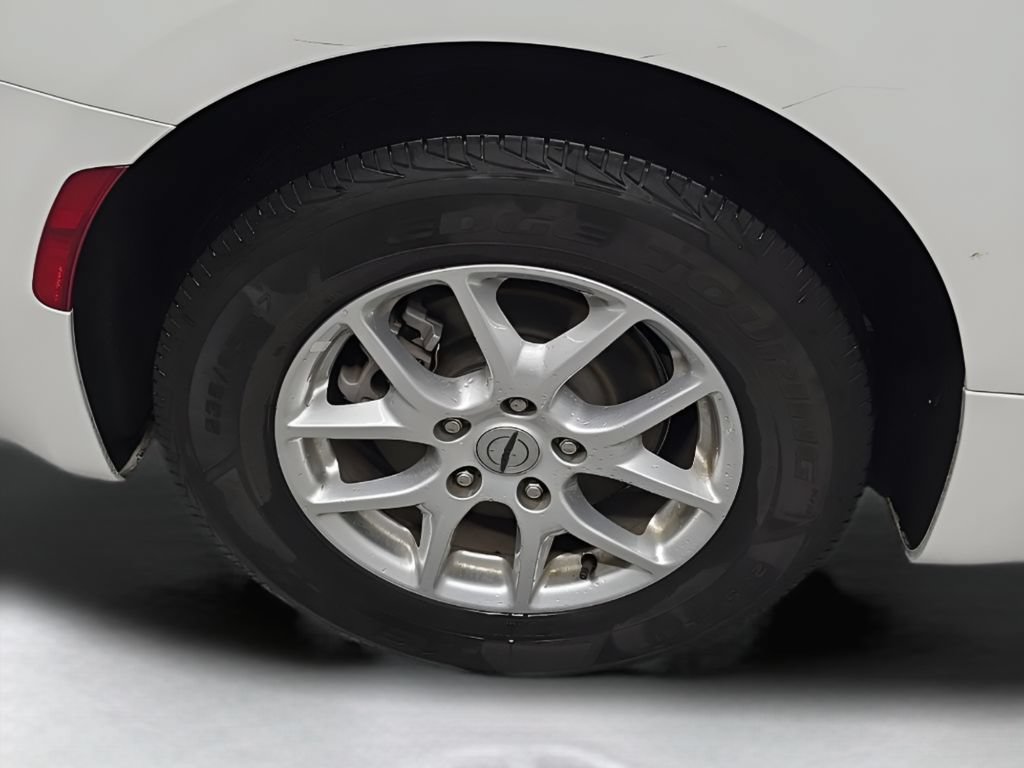Used 2022 Chrysler Voyager LX FWD image 42