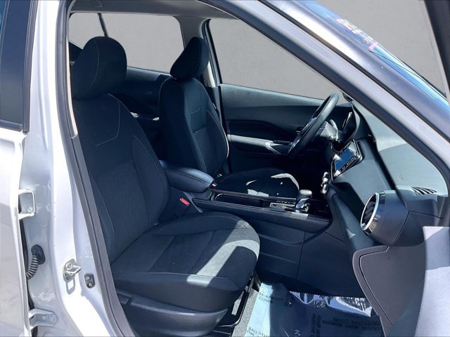 Used 2023 Nissan Kicks SV FWD image 9