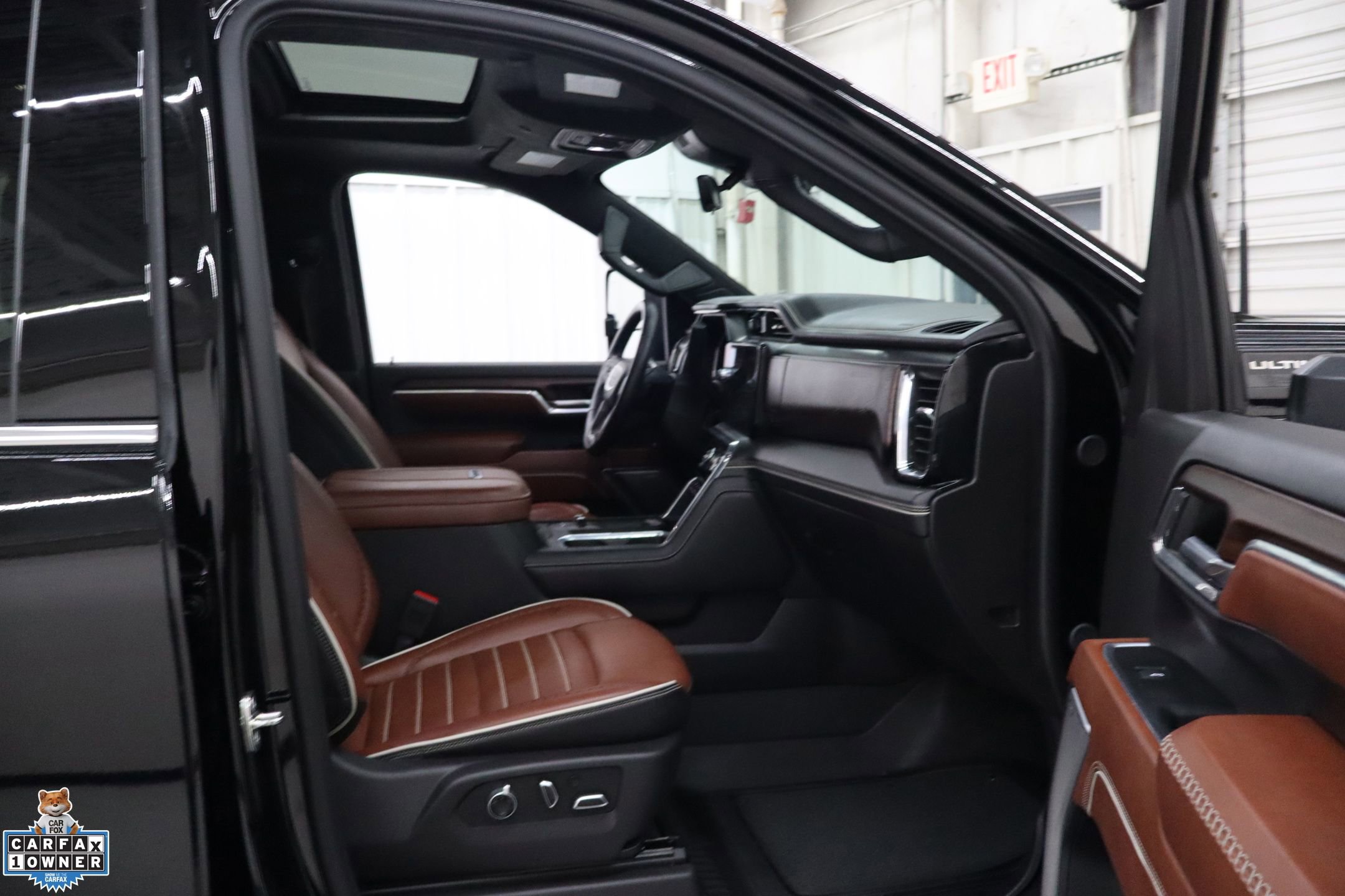 Used 2024 GMC Sierra 2500 Denali Ultimate image 28