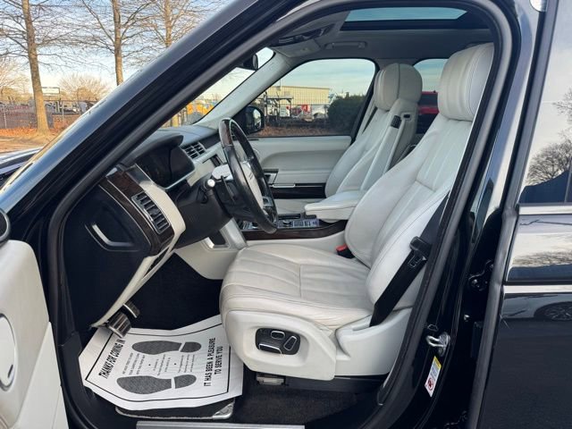 Used 2015 Land Rover Range Rover Autobiography image 16