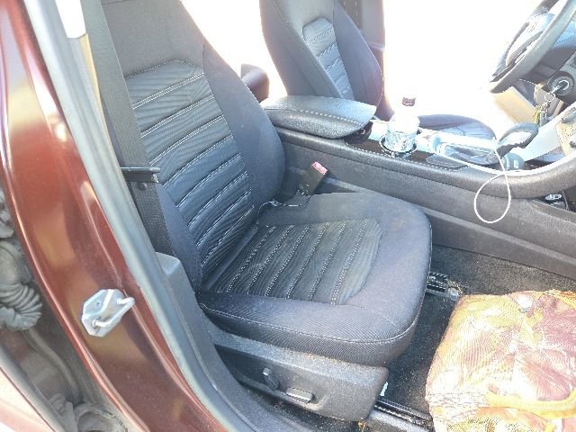 Used 2016 Ford Fusion SE FWD image 16