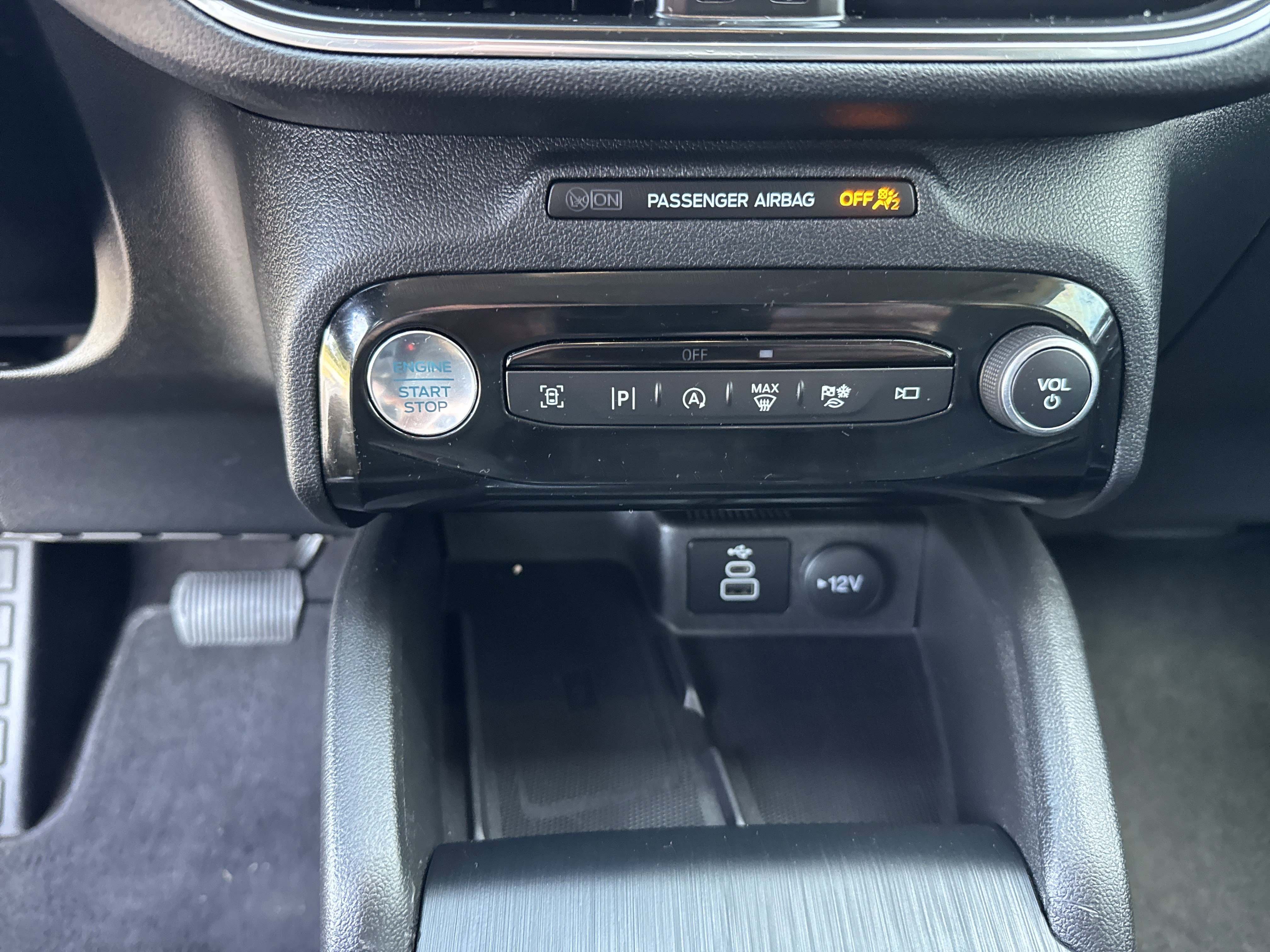 Used 2024 Ford Escape Platinum image 49