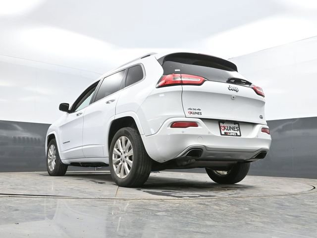 Used 2018 Jeep Cherokee Overland AWD/4WD image 47