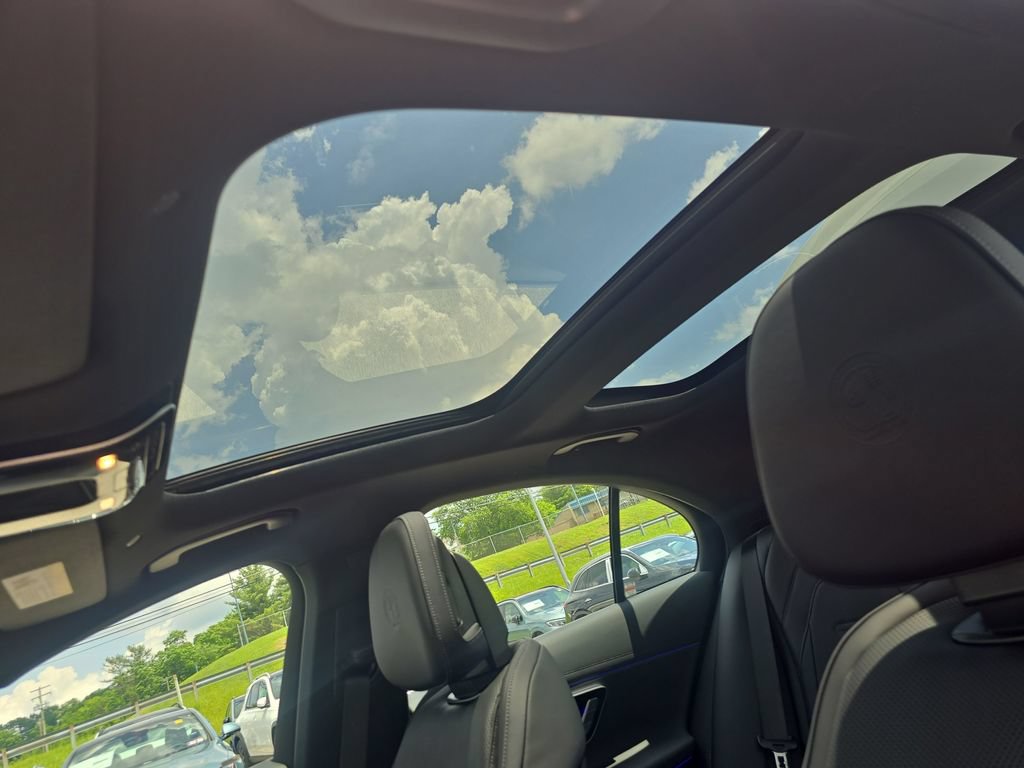 New 2026 Mercedes-Benz E 53 AMG e 4MATIC Sedan image 21