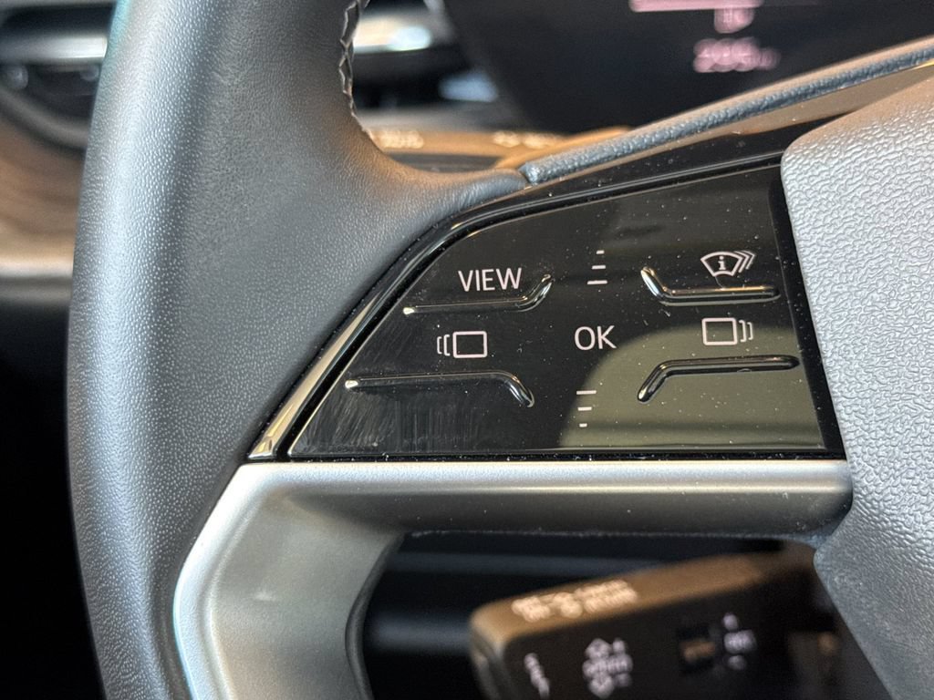 Certified 2025 Audi Q5 Premium AWD/4WD image 33