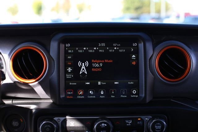 Used 2022 Jeep Gladiator Mojave w/ Trailer Tow Package image 29